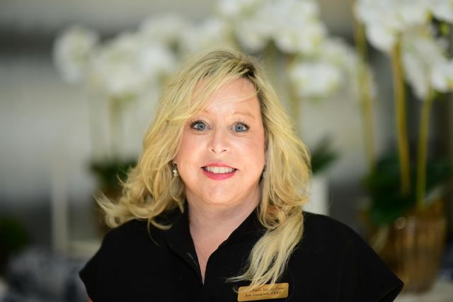 Appreciation post for National CRNA week!✨ 
Beth is the lovely CRNA here at Destin Plastic Surgery! She has been with Dr. Burden for over 19 years and has over 25 years of experience in anesthetics!! Beth is exceptional at what she does and is everyone’s favorite person to see before going into surgery👩‍⚕️🤍💉